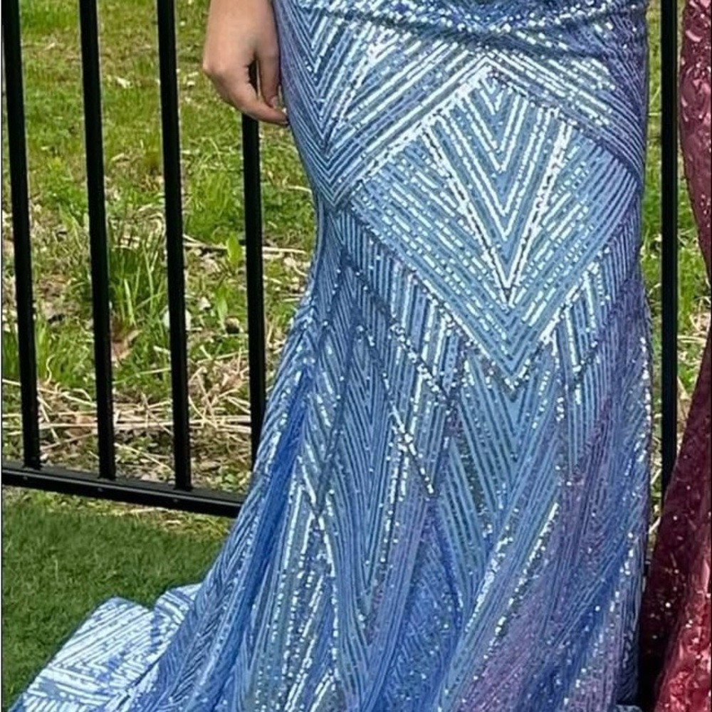Prom Dress - Picture 2 of 4